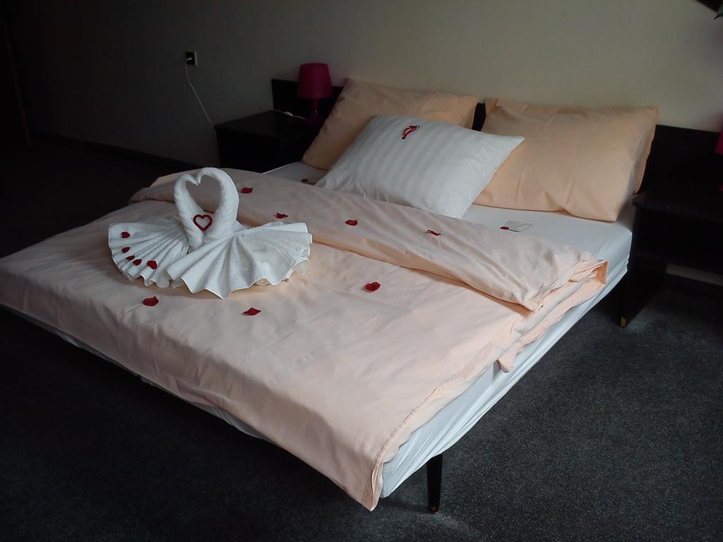 Hotel Pyramida 2*